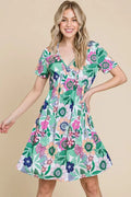 Chic Floral Ruched Dress with V-Neck and Short Sleeves